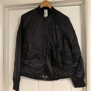 The North Face W Transverse Reversible Down Jacket- Size M- Black